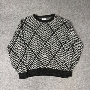 Vintage Pinnacle Mens Large Geometric Diamond Knit Sweater Black White